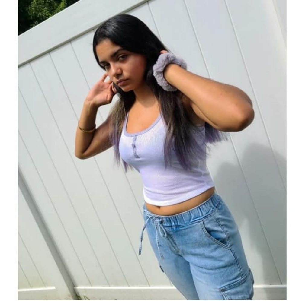 Meet your Posher, Alondra